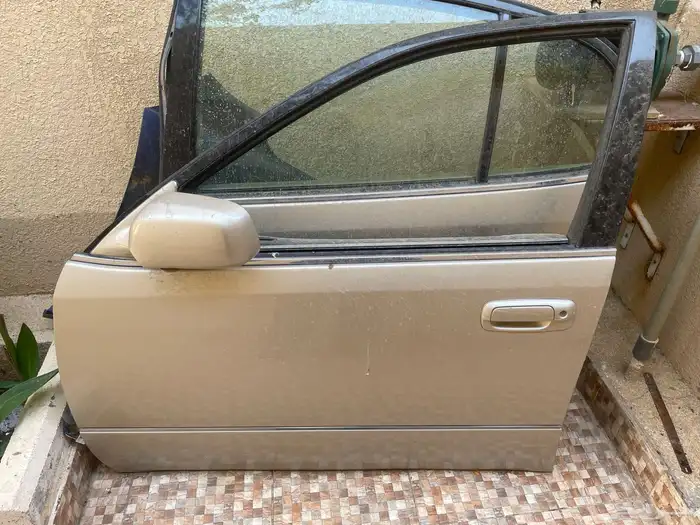 ابواب وديكورات لكزس GS 98 للبيع 1