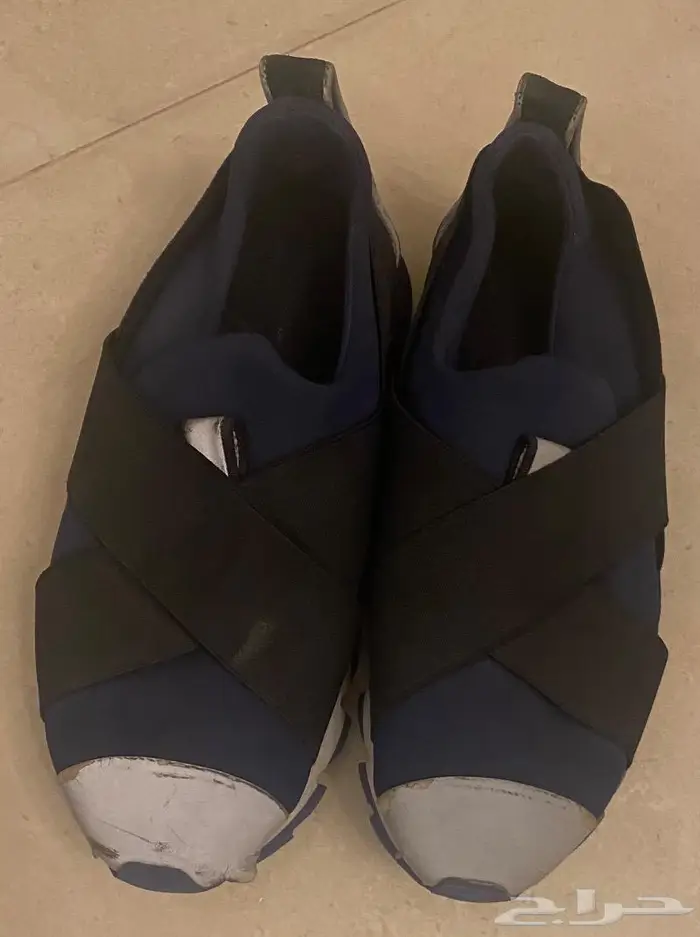 جزم وفساتين براند Dior UGGs dutch and Gabbana Burberry 5