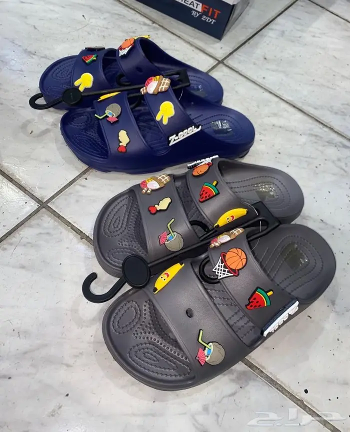 شبشب او صندل او سليبر كروكس مع استكرات 0