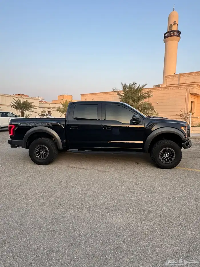 فورد رابتر فل كامل 2020 غمارتين اسود 3
