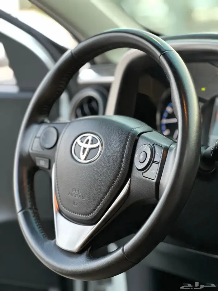 ((تم البيع)) رافور 2016 RAV4 فل مخزن مستخدم أول 25
