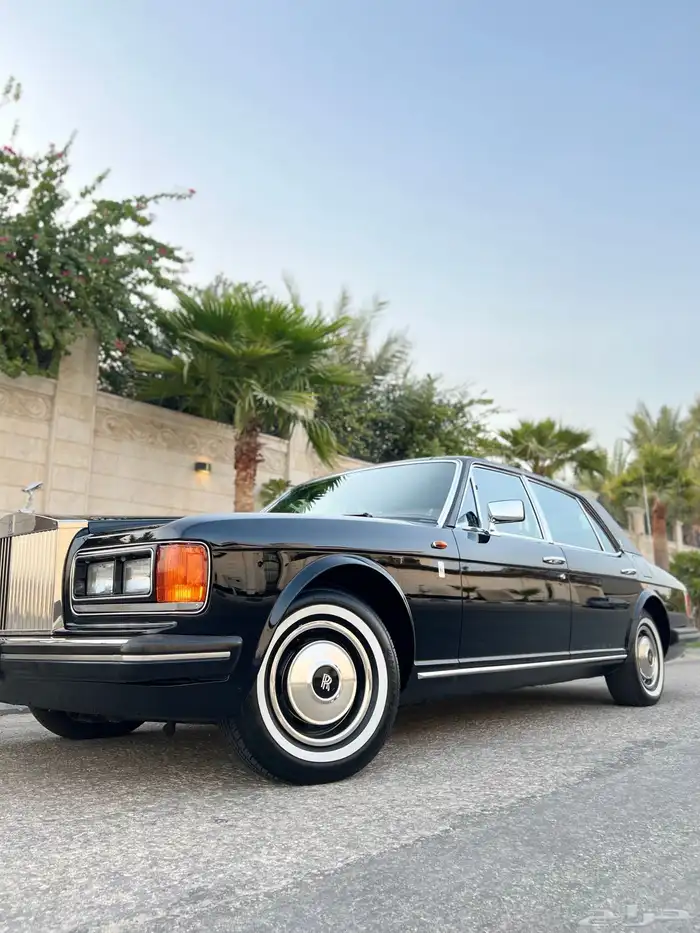 رولز رويس كلاسيك 1985 سيلفر سبور مخزن وكالة ( تم البيع ) . 1