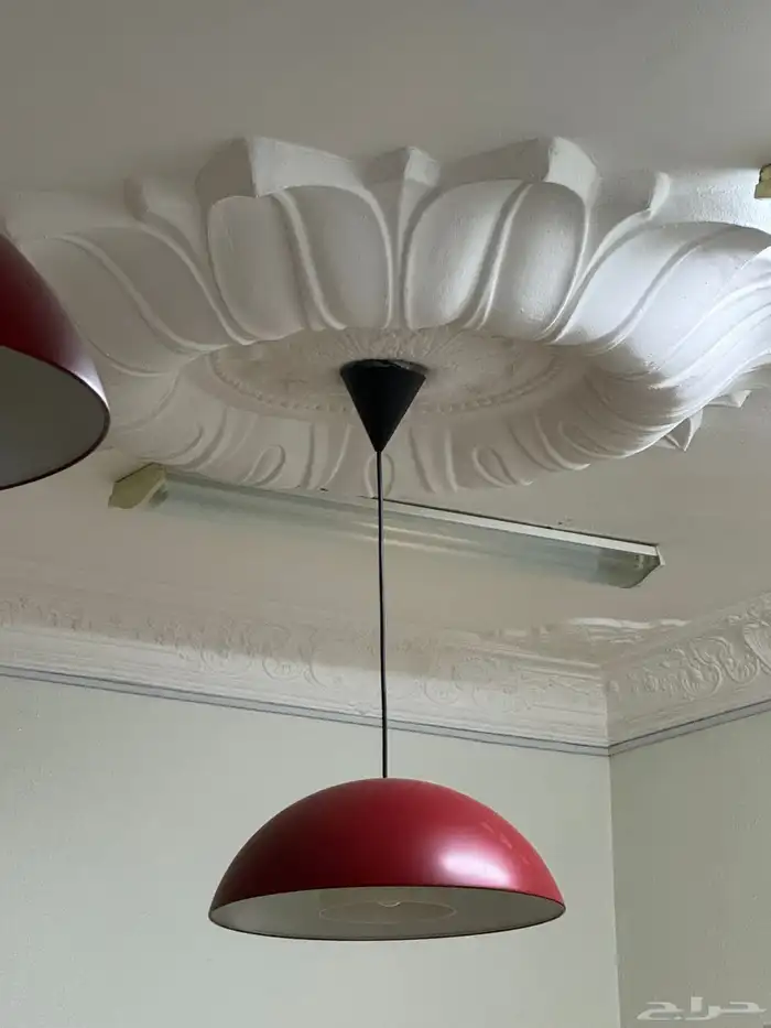 نجفات مودرن في حالة ممتازة حجم كبير 0