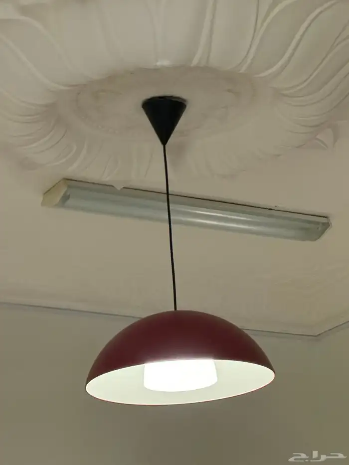 نجفات مودرن في حالة ممتازة حجم كبير 8