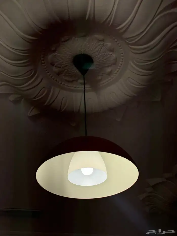 نجفات مودرن في حالة ممتازة حجم كبير 6