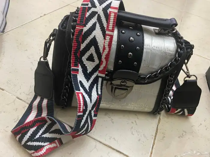 شنط نسائية 0