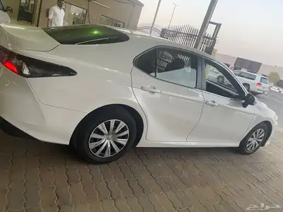 تويوتا كامري ستاندر بنزين سعودي موديل 2021 5