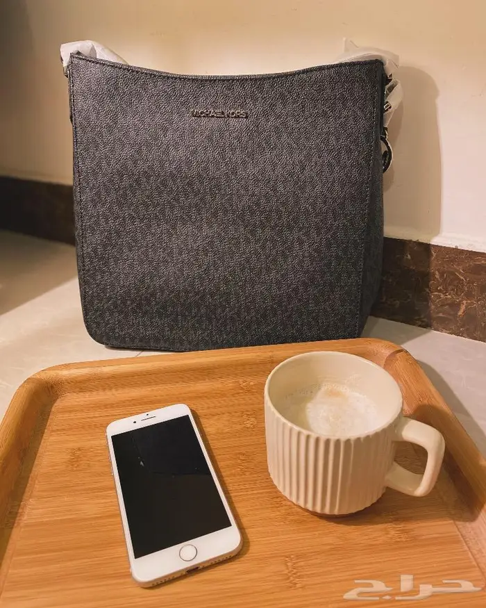 شنط ماركه اصليه وجديده مايكل كورس وDKNY 2