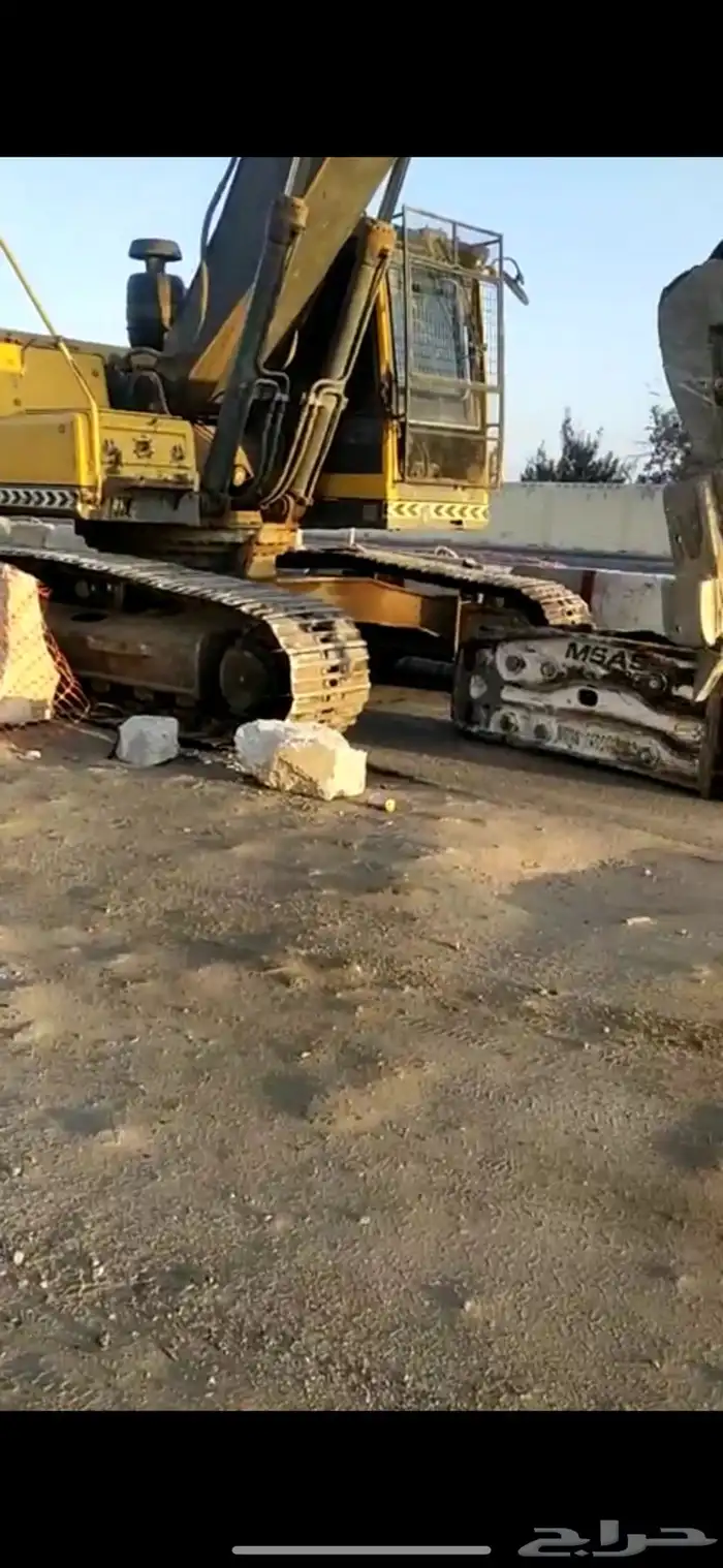بوكلين قص وهدم وتكسير ترحيل 2