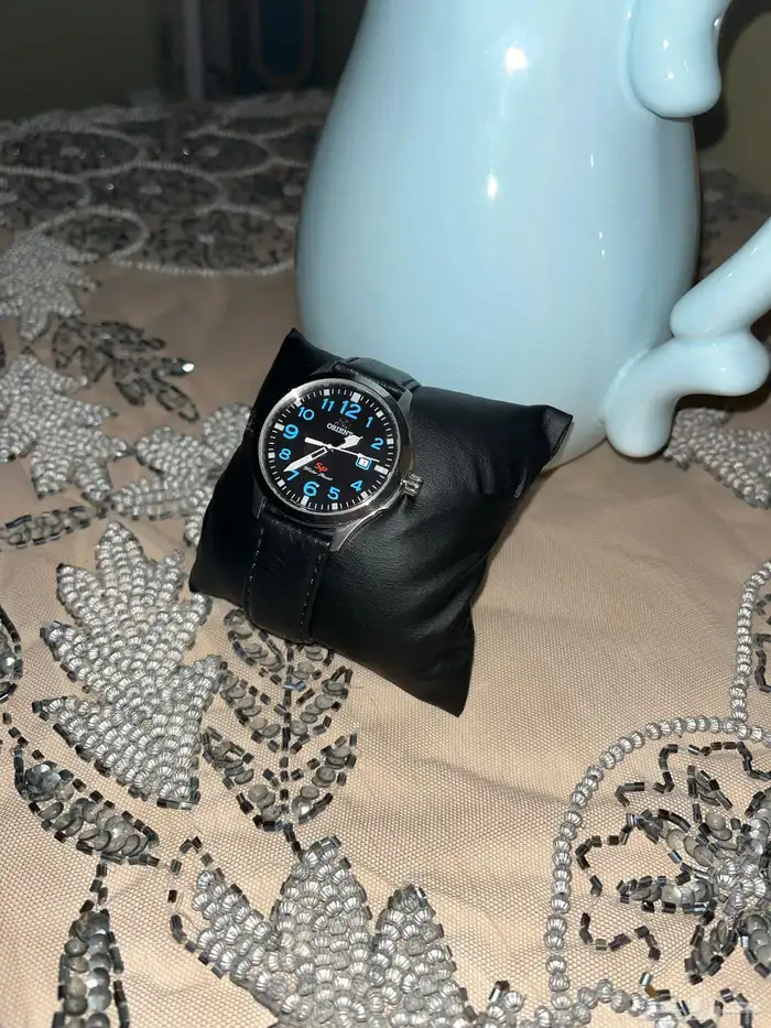 ساعه رجاليه فخمه استعملت مرتين 0