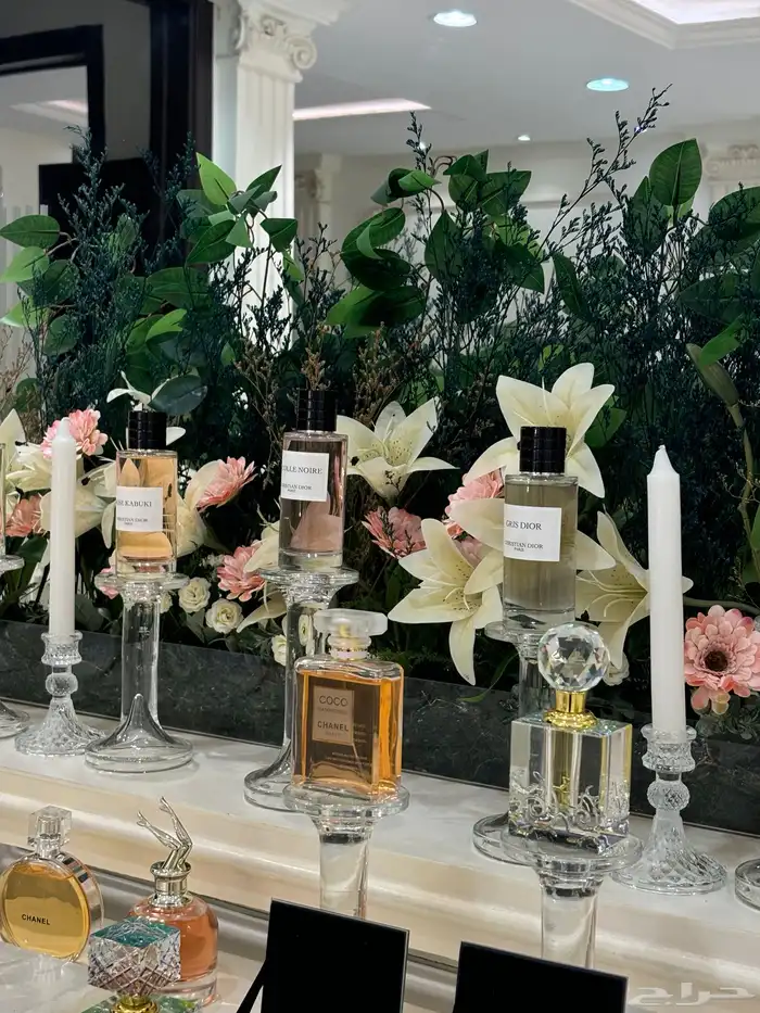 كورنر عطور طاولة عطور جدة 12