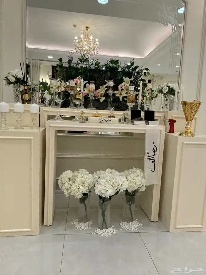 كورنر عطور طاولة عطور جدة 13