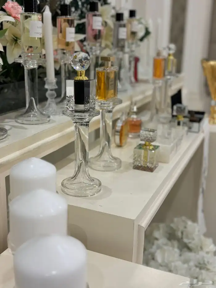 كورنر عطور طاولة عطور جدة 4