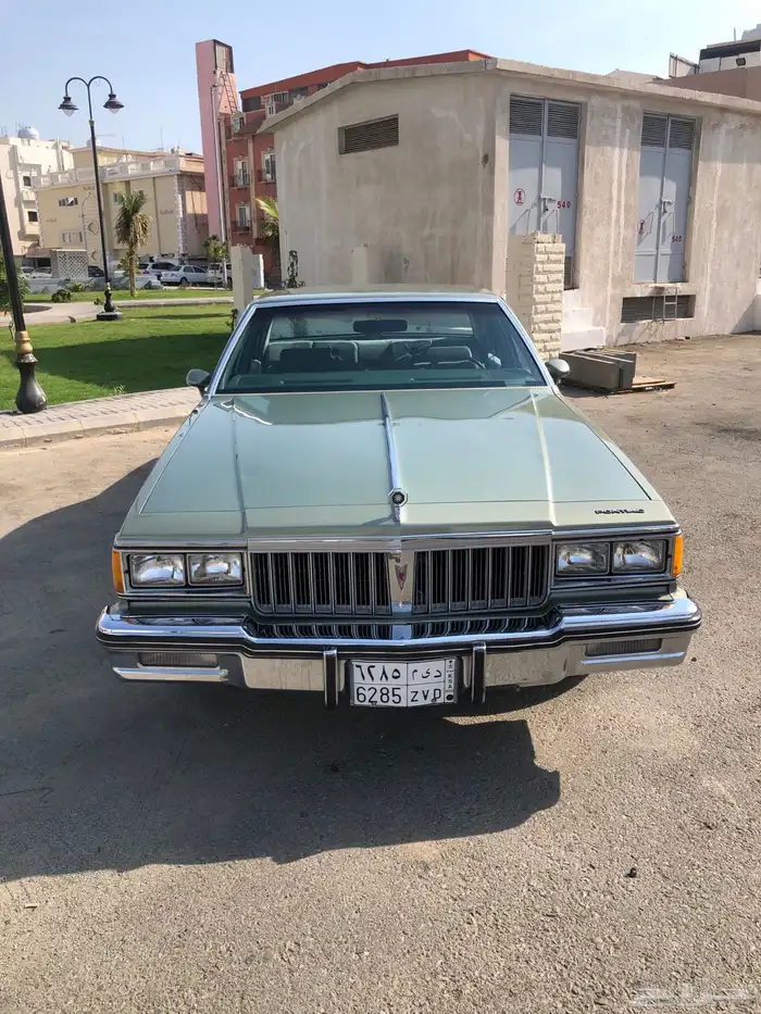 اهل اول وينكم بونتياك برزيان 1986 نظيف جدا. السعر 75000 0