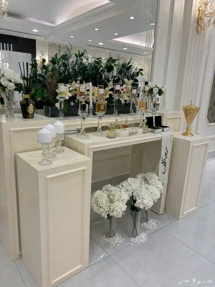 كورنر عطور طاولة عطور جدة 0