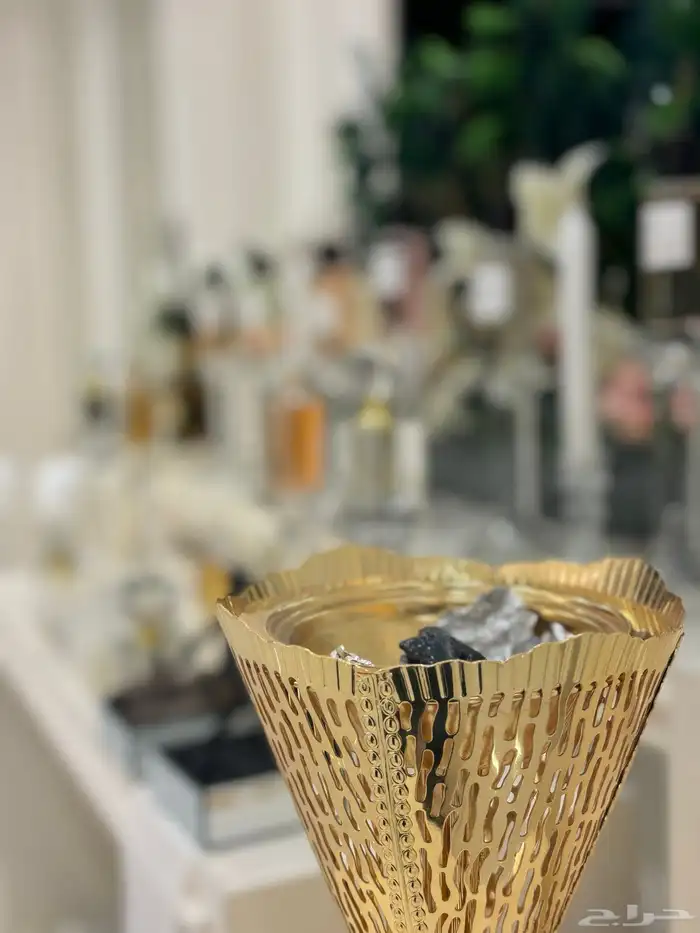 كورنر عطور طاولة عطور جدة 8