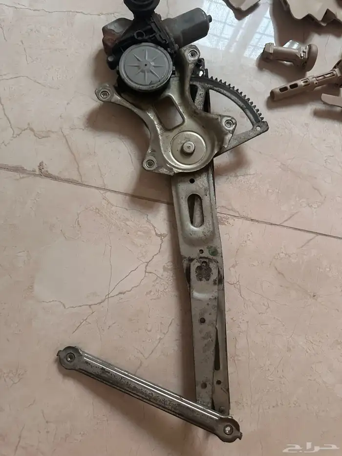 قطع غيار لكزس 460 4