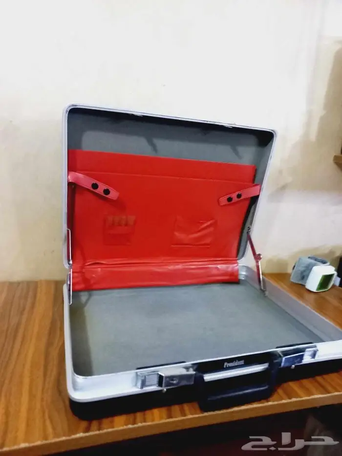 شنطة سامسونيت 7