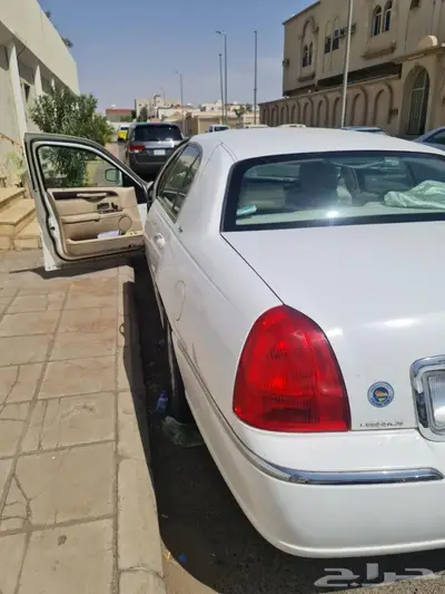 تاون كار 2011 شاص طويل توكيلات الجزيره 0