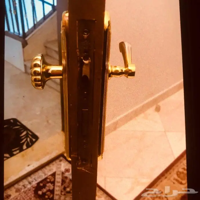 مقبض باب لون ذهبي 4