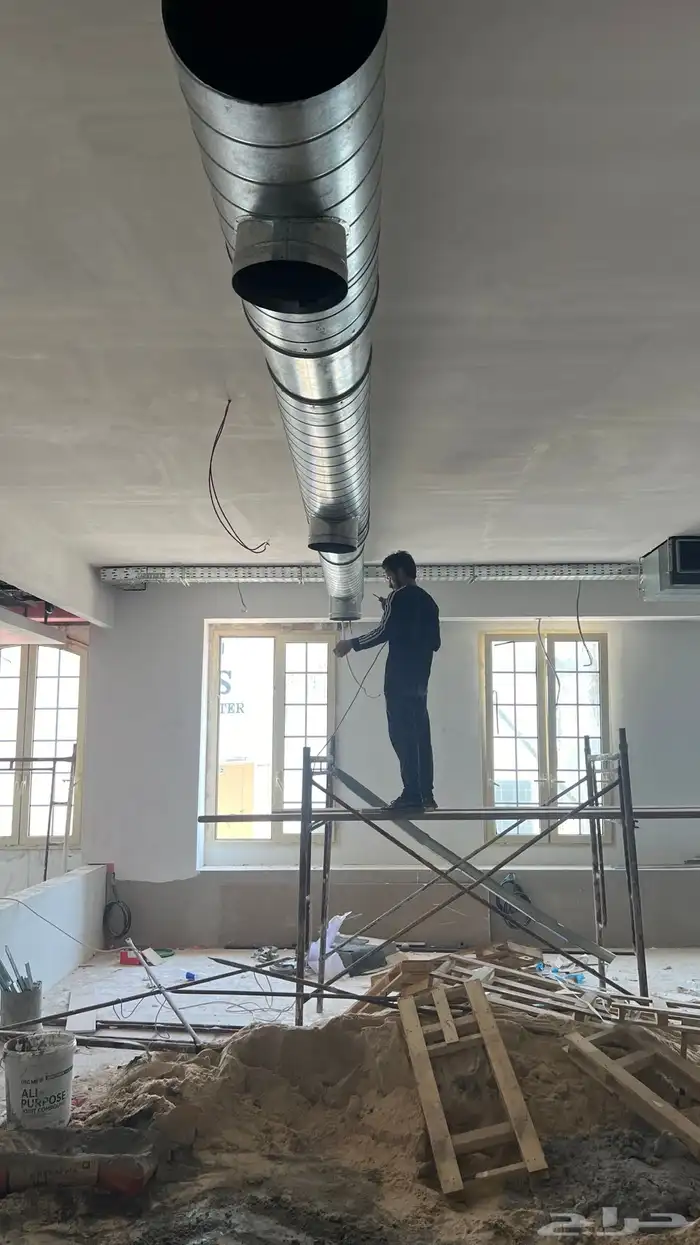 دكت مخفي للمحلات التجارية والمباني الإدارية 11