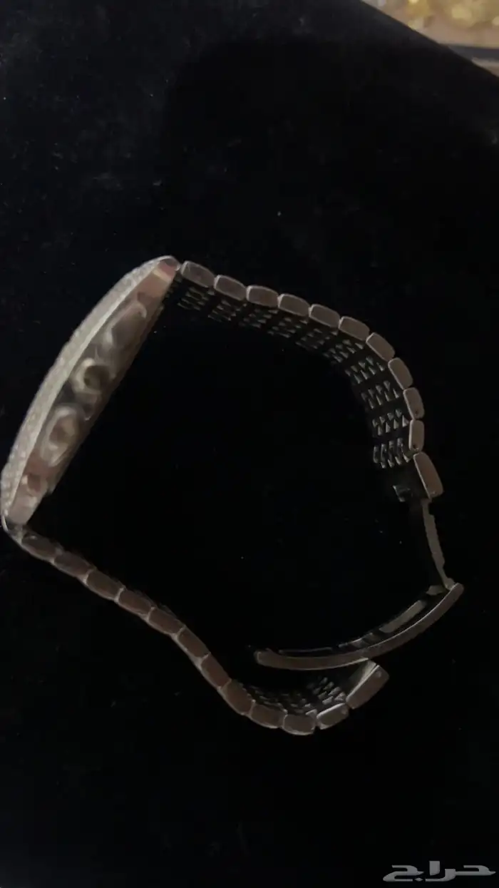 ساعات فخمه اصليه التواصل واتس فقط 3