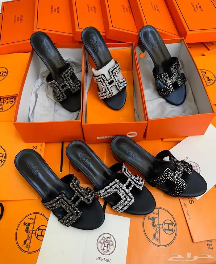 عرررض شنط وشوزات مدرسه وجامعه وطلعات 75