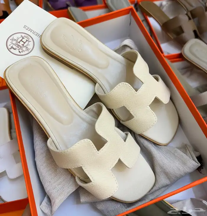 عرررض شنط وشوزات مدرسه وجامعه وطلعات 67