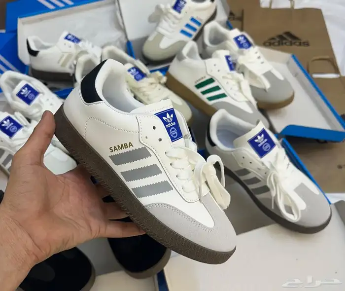 عرررض شنط وشوزات مدرسه وجامعه وطلعات 60