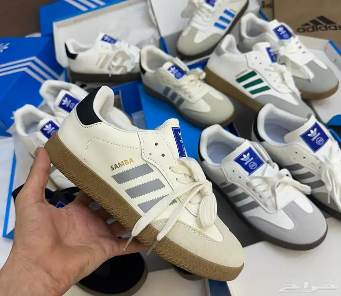 عرررض شنط وشوزات مدرسه وجامعه وطلعات 55