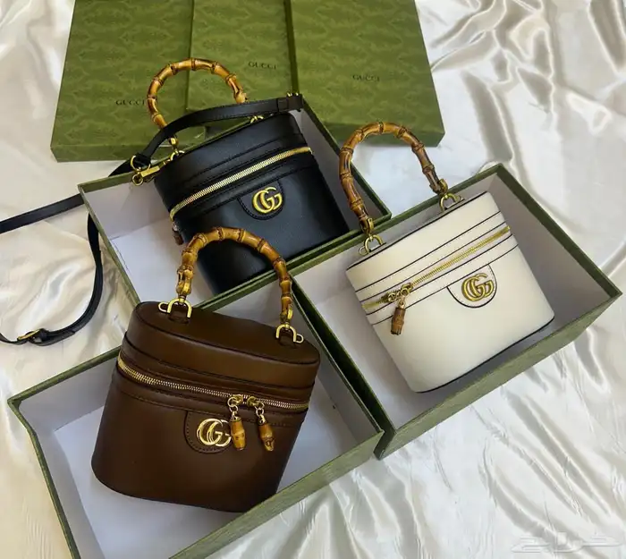 عرررض شنط وشوزات مدرسه وجامعه وطلعات 25