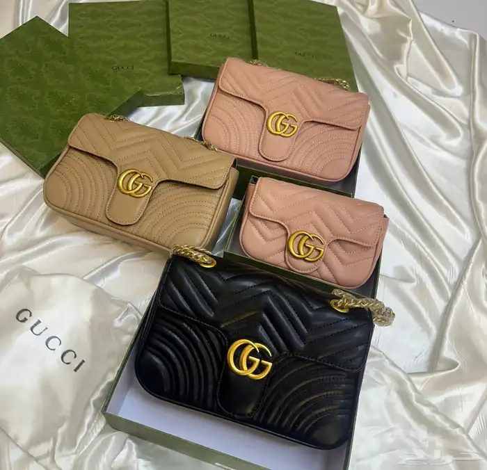 عرررض شنط وشوزات مدرسه وجامعه وطلعات 23