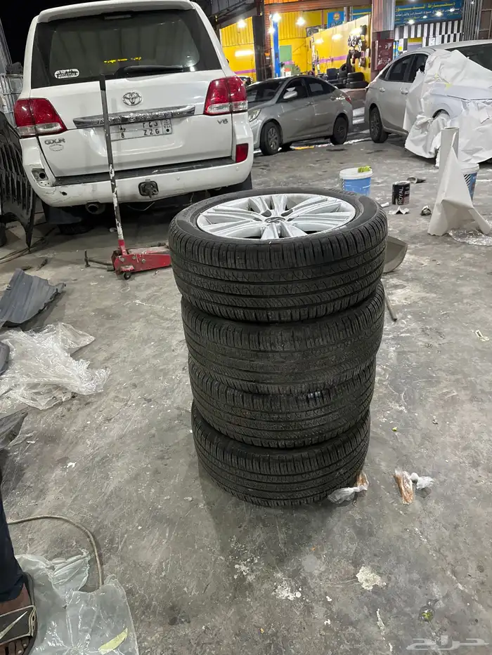 قطع لكزس 2013 Es وكمان قطع كيا سيورت تاق 1