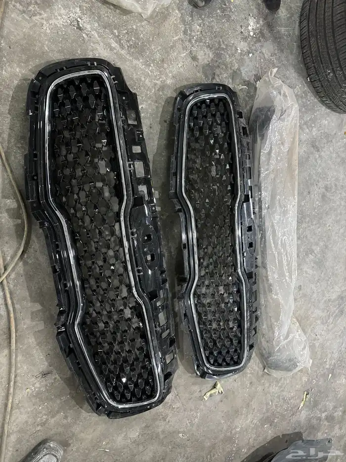 قطع لكزس 2013 Es وكمان قطع كيا سيورت تاق 7