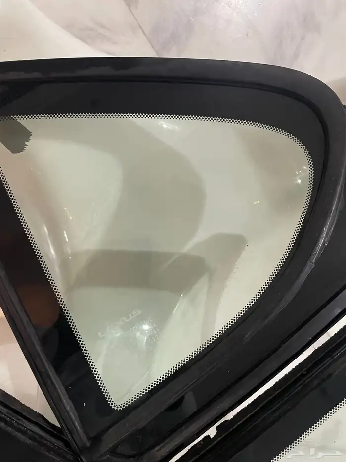 قزاز لكزس 460 مثلث خلفي يمين ويسار 1