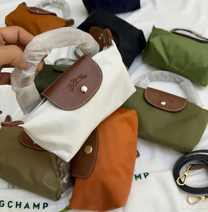 عرررض شنط وشوزات مدرسه وجامعه وطلعات 78