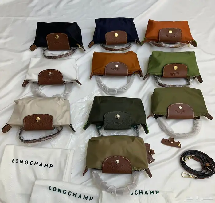 عرررض شنط وشوزات مدرسه وجامعه وطلعات 82