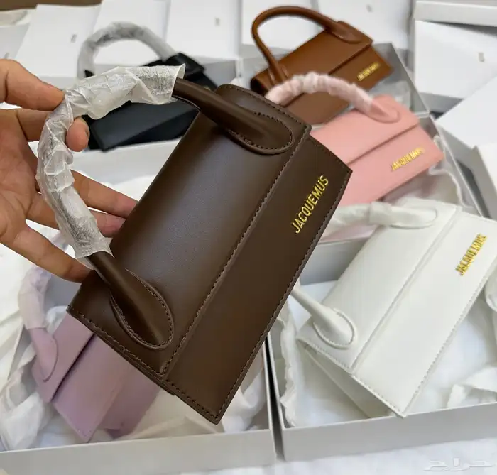 عرررض شنط وشوزات مدرسه وجامعه وطلعات 96