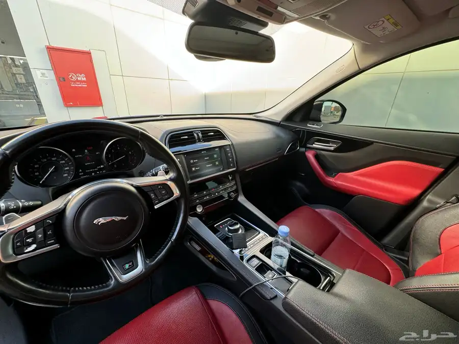 جاكوار اف بيس 2018 (Jaguar F-Pace 2018 12