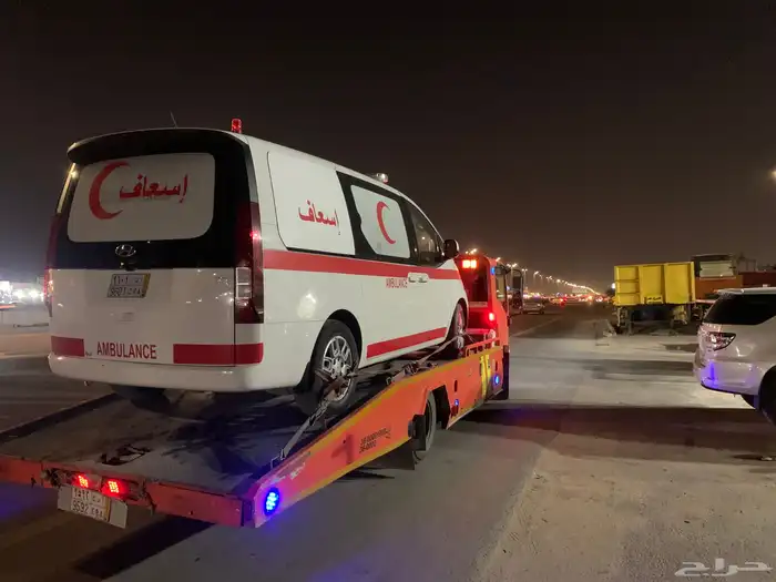 للبيع او للإيجار جيب لاندكروزر بنزين وديزل اسعاف 4