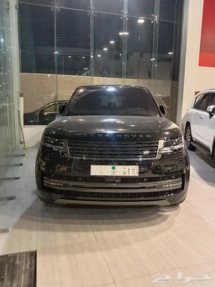 لاند روفر رنج روفر 2023 HSE قطري مستعمل نضيف ماشي 32000 2