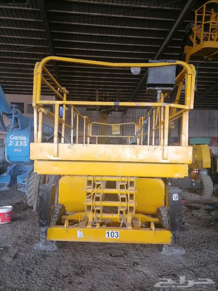 سيزر ليفت JLG و HAULOTTE للإيجار والبيع 9