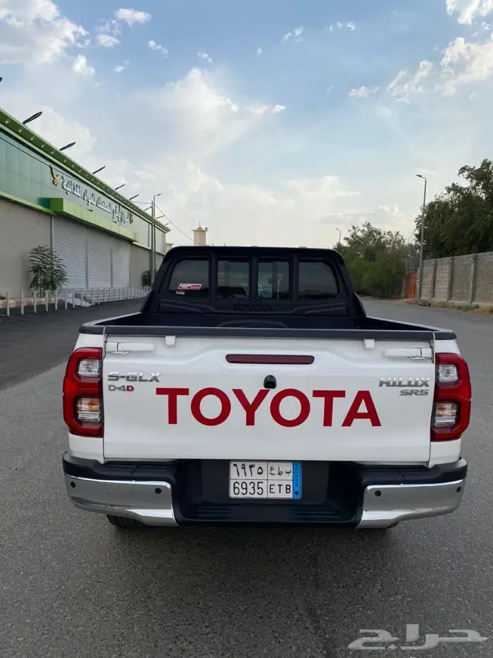 للبيع هايلوكس غمارتين ديزل 2024 (( تم البيع )) 3