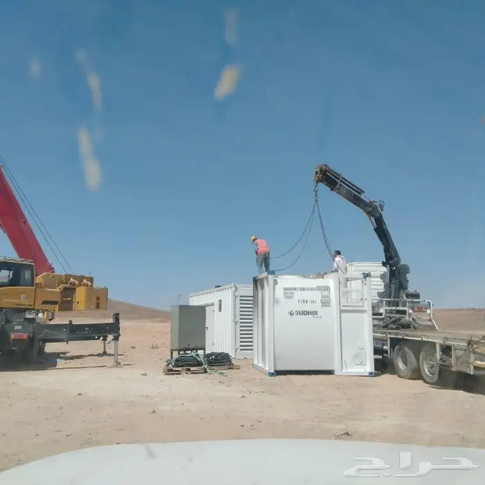 مولدات كهرباء شبه جديده 2