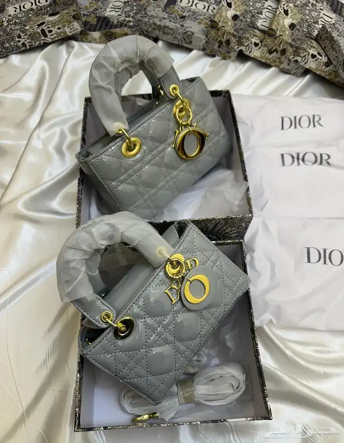 عرررض شنط وشوزات مدرسه وجامعه وطلعات 36