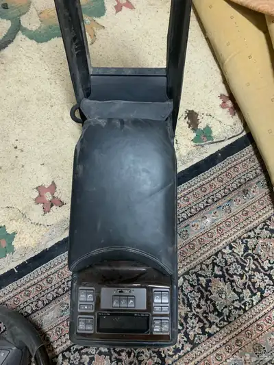 للبيع قطع غيار لكزس 2007 وفوق 17