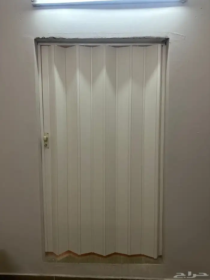 أبواب سحاب أكورديون وجلد 11