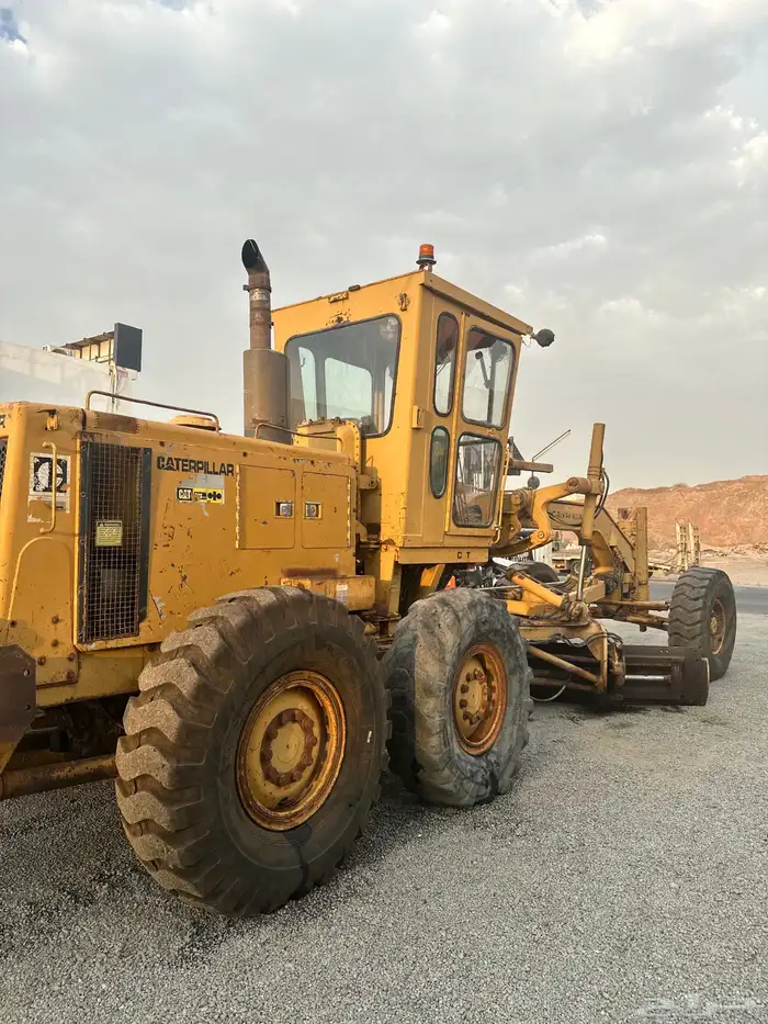 جريدر 14G كتربلر موديل 76 نظيف 2