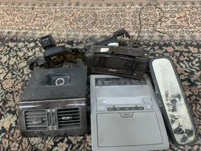 للبيع قطع غيار لكزس 2007 وفوق 5