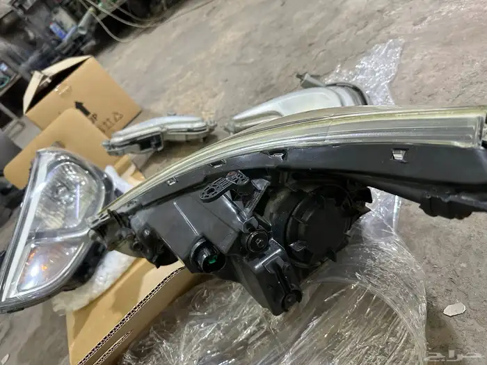 شمعات اكسنت جهه اليمين وكالة اليسار تجاري وكشافات وكالة 2